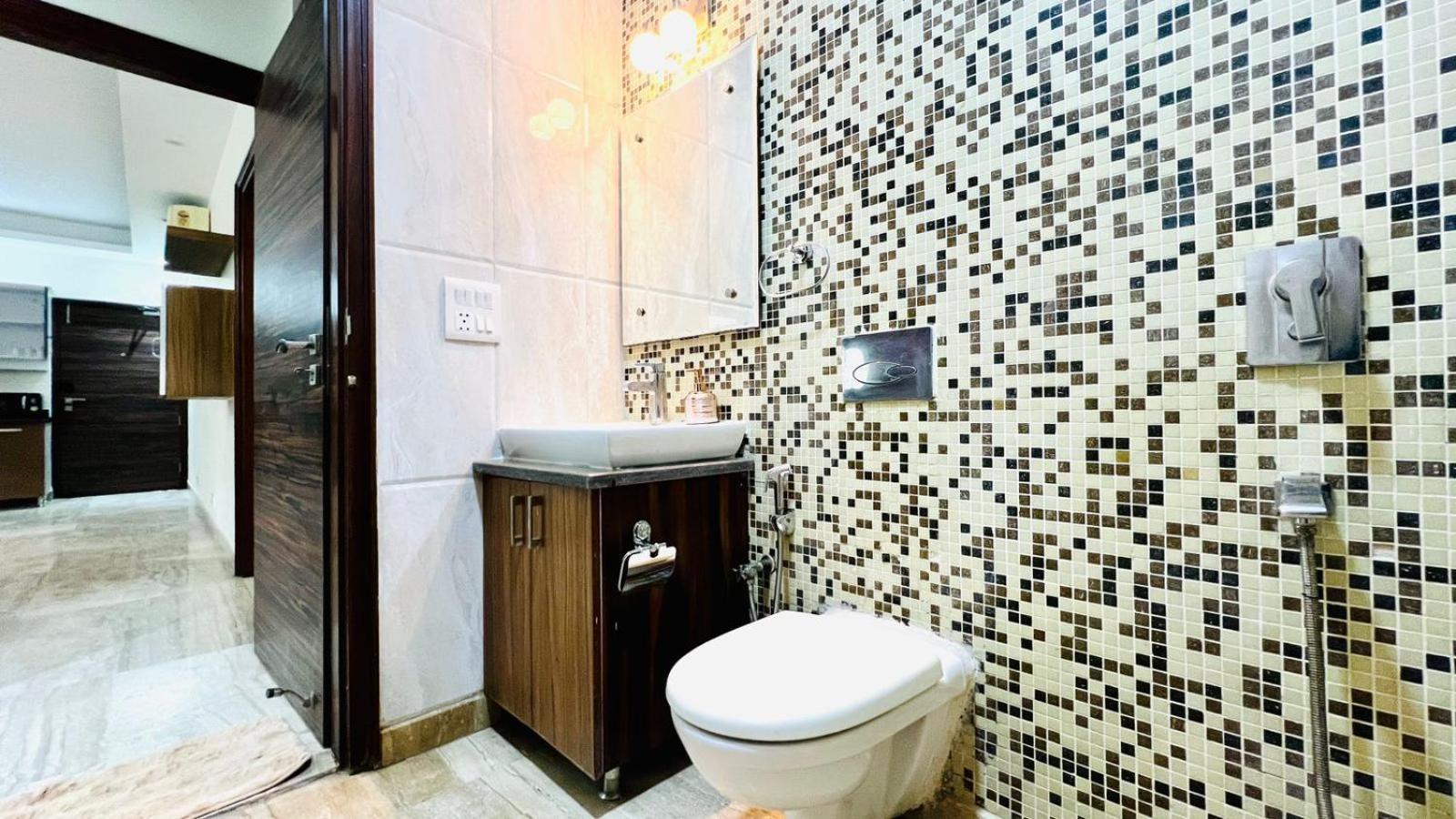 Olive Serviced Apartments - New Friends Colony ニューデリー エクステリア 写真
